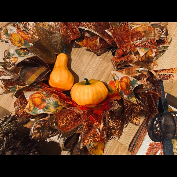 Fall Decor - Picture 5 of 8